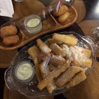 Habana Con B - Desserts Near Me - Miami, Florida Habana Con B - Desserts Near Me - Miami, Florida