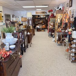 Lighthouse Antiques & Crafts