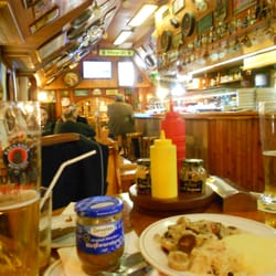 Baden Baden - Disfrutando de birris y salchichas alemanas desde mi rincón favorito.