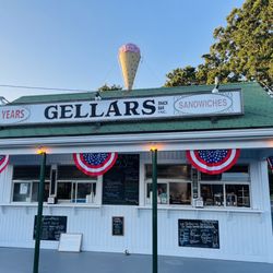 Gellar's Snack Bar