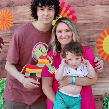 Monarch Photo Booth - Photo Booth Rentals Near Me Monarch Photo Booth - Photo Booth Rentals Near Me