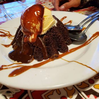 Chili's - Molten lava cake...no hard chocolate shell - American Near Me - Arnold, Missouri