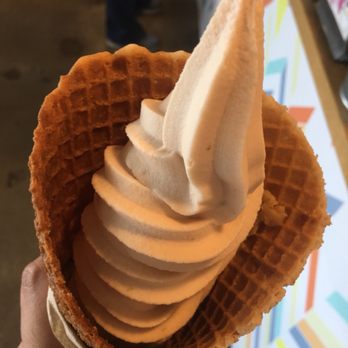 Eb & Bean - Guava lime - Ice Cream & Frozen Yogurt Near Me - Portland, Oregon Eb & Bean - Guava lime - Ice Cream & Frozen Yogurt Near Me - Portland, Oregon