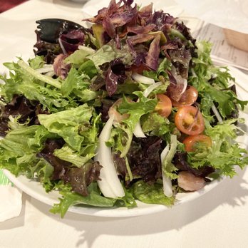 Side Street Inn - Farmer's Salad - Hawaiian Near Me - Honolulu, Hawaii