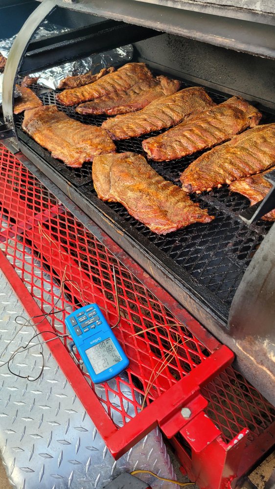 Simply Us Catering and Decorating Logo