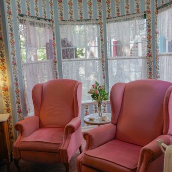 Apples Bed & Breakfast Inn - Hotels Near Me - Big Bear Lake, California Apples Bed & Breakfast Inn - Hotels Near Me - Big Bear Lake, California