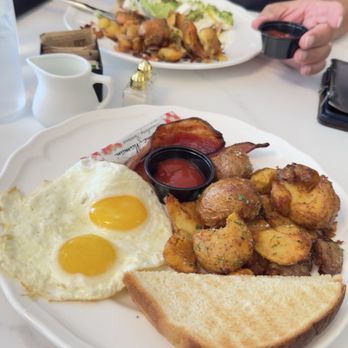 Caroline's On Main - eggs and bacon - Breakfast & Brunch Near Me - Flowery Branch, Georgia Caroline's On Main - eggs and bacon - Breakfast & Brunch Near Me - Flowery Branch, Georgia