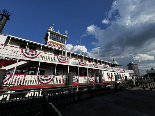 Steamboat NATCHEZ - Official Site by null
