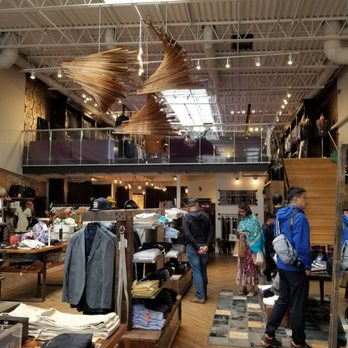 Gotstyle Distillery - Interior - Men's Clothing Near Me - Toronto, Ontario Gotstyle Distillery - Interior - Men's Clothing Near Me - Toronto, Ontario