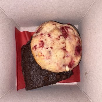 Zooies - Strawberry Cheesecake and Blissful Brownie - Bakeries Near Me - Los Angeles, California Zooies - Strawberry Cheesecake and Blissful Brownie - Bakeries Near Me - Los Angeles, California