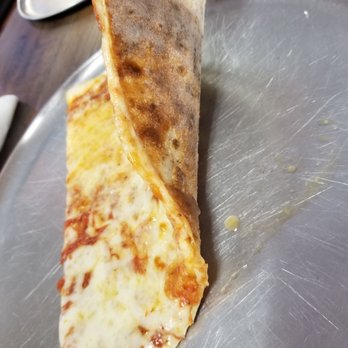 Marinara Pizza - beautiful thin, "flapable" crust. - Pizza Near Me - Plano, Texas Marinara Pizza - beautiful thin, "flapable" crust. - Pizza Near Me - Plano, Texas