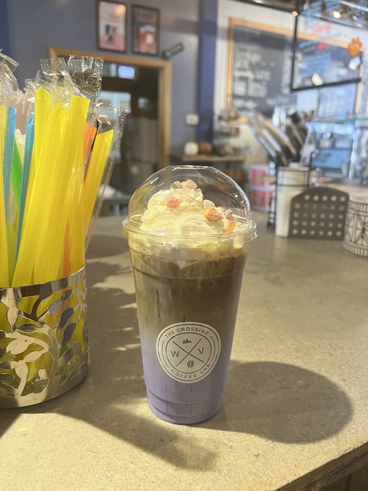 Food from The Crossing Coffee Bar