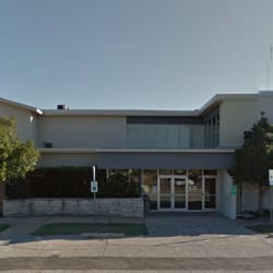 Drivers License Exam Station - Front view of the Edmond DPS. Yes, it's still open! IDK why Yelp shows them as closed!