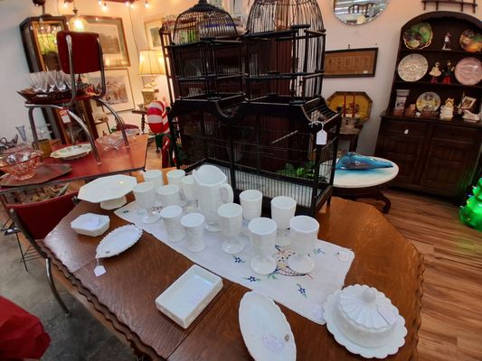 Cottonwood Market Antique Mall by null
