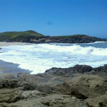 Bean Hollow State Beach - Beaches Near Me - Pescadero, California