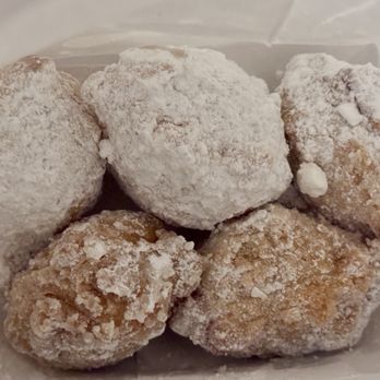 Pelato - San Gennaro Zeppoles - Italian Near Me - Nashville, Tennessee Pelato - San Gennaro Zeppoles - Italian Near Me - Nashville, Tennessee