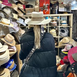 Desert of Hats - Love the hats here !
