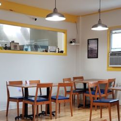 Tacos A La Madre - Dining area