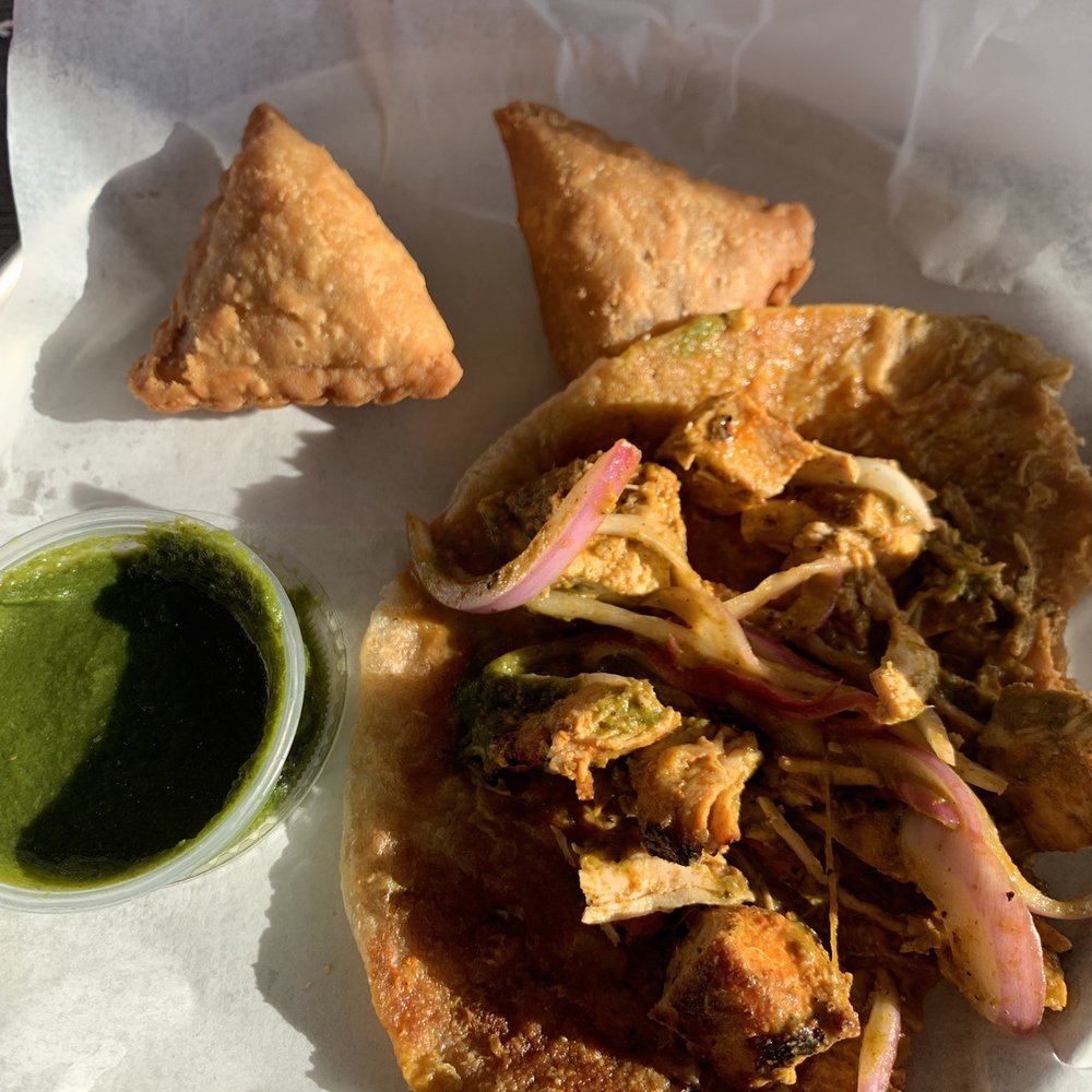 Bombay Eats - Chicken Tikka Samosas Mild Cilantro Mint Chutney - Indian Near Me - Chicago, Illinois Bombay Eats - Chicken Tikka Samosas Mild Cilantro Mint Chutney - Indian Near Me - Chicago, Illinois
