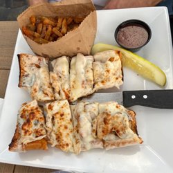 Craftu Kitchen & Tap House - Blackened chicken tidbit sandwich
