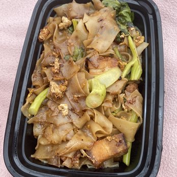 Soi OB - Pad see ew with pork belly - Noodles Near Me - San Diego, California Soi OB - Pad see ew with pork belly - Noodles Near Me - San Diego, California