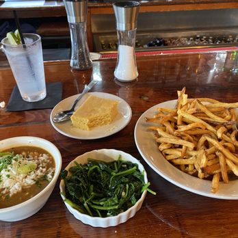 Southern Craft - Gumbo, sautéed spinach, fries and corn bread. - Cajun/Creole Near Me - Parkersburg, West Virginia