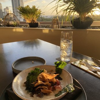 Solera - Risotto - Lounges Near Me - Honolulu, Hawaii