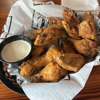 Charleston Beer Works - Signature dry rub wings - Sports Bars Near Me - Charleston, South Carolina Charleston Beer Works - Signature dry rub wings - Sports Bars Near Me - Charleston, South Carolina
