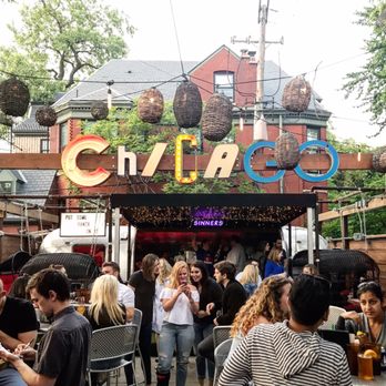 Homeslice - Outdoor patio - Pizza Near Me - Chicago, Illinois