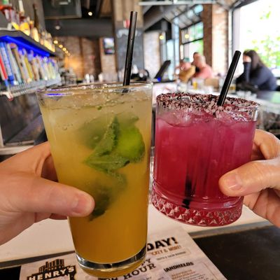 Henry's Tavern by null