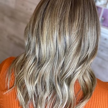 Jenna Styles - Hair Stylists Near Me - San Marcos, California