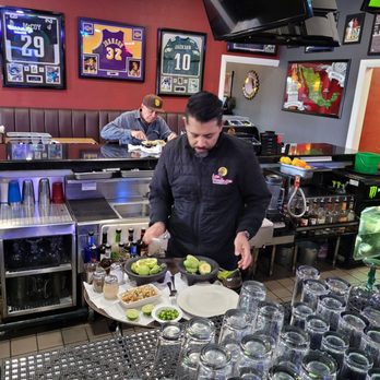 Los Domingos Mexican Restaurant - Mexican Near Me - Apple Valley, California