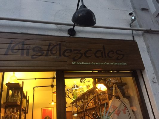 MisMezcales by null