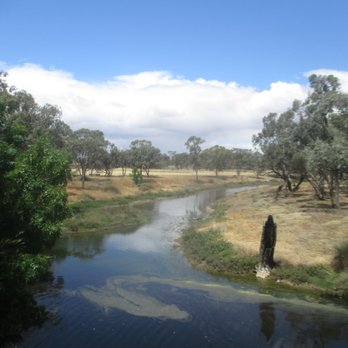 Bullock's Head Lookout - Creek - Local Flavor Near Me - Donald, VIC