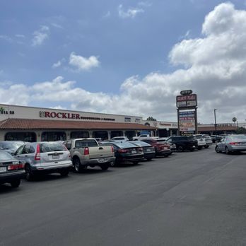 Contodo Fresh Mexican Eats - Shopping plaza - Mexican Near Me - San Diego, California