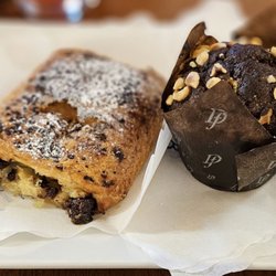De Penitenzieri - Chocolate Croissant and Chocolate Muffin