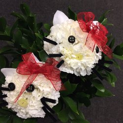 Petal Place Florist - Hello kitty bouquet