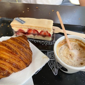 Blé Sucré - Croissant - Bakeries Near Me - Paris, 75 Blé Sucré - Croissant - Bakeries Near Me - Paris, 75