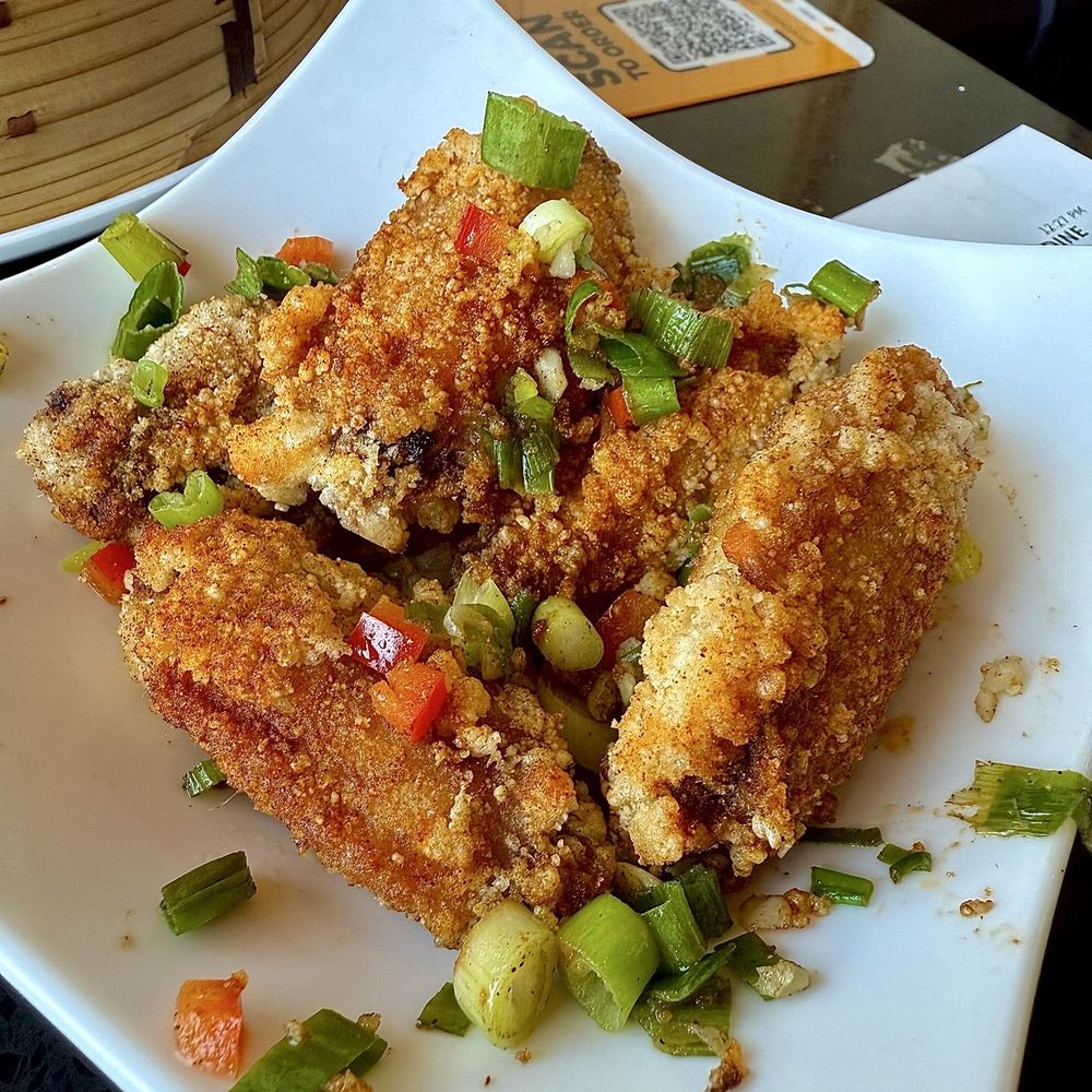 Thumbling - Garlic Chicken Wings - Shanghainese Near Me - West Covina, California Thumbling - Garlic Chicken Wings - Shanghainese Near Me - West Covina, California