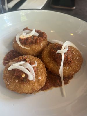 Griff's Kitchen & Bar by null