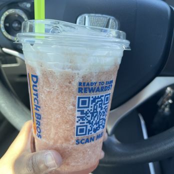 Dutch Bros Coffee - Peach Smoothie?! I think not! - Coffee & Tea Near Me - Manteca, California Dutch Bros Coffee - Peach Smoothie?! I think not! - Coffee & Tea Near Me - Manteca, California