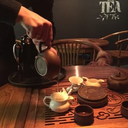 Mr. Dao Tea Lounge - Traditional Chinese tea pouring with light Jazz in the background!