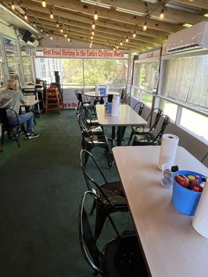 Doc's Seafood Shack & Oyster Bar by null