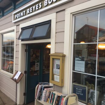 Point Reyes Books - Nice entranceway - Used Bookstore Near Me - Point Reyes Station, California