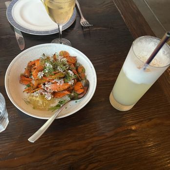 Ronan - Senor Carrots and Gin Gin Fizz - Pizza Near Me - Los Angeles, California Ronan - Senor Carrots and Gin Gin Fizz - Pizza Near Me - Los Angeles, California