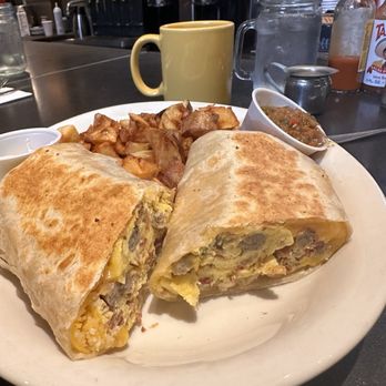Herm's Inn - Burrito - Breakfast & Brunch Near Me - Logan, Utah