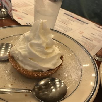 Red Hook Lobster Pound - key lime pie - Seafood Near Me - Brooklyn, New York Red Hook Lobster Pound - key lime pie - Seafood Near Me - Brooklyn, New York