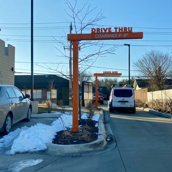 Dunkin' - Dunkin' Donuts Drive thru - Coffee & Tea Near Me - McHenry, Illinois