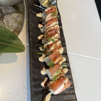 CVI.CHE 105 - Hotate truffle roll - Seafood Near Me - Miami Beach, Florida CVI.CHE 105 - Hotate truffle roll - Seafood Near Me - Miami Beach, Florida