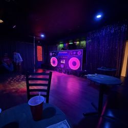 Retro Lounge